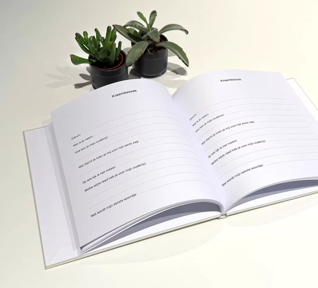 binnenkraamboek-1024x928 Kraambezoekboek